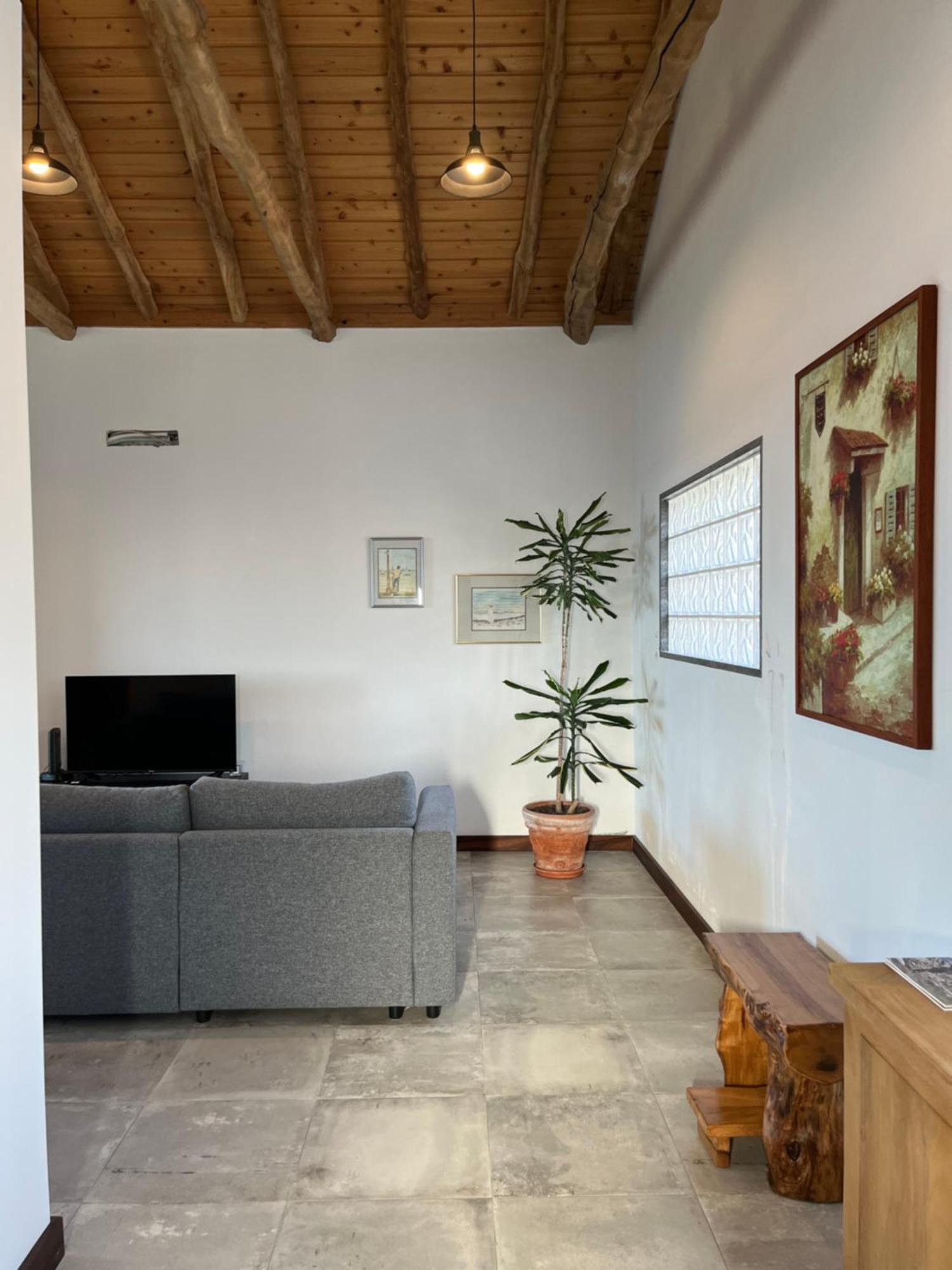 Apartment A Fonte Santo Antonio (Pico Island)